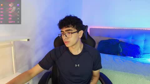 Nicolas online show from December 2025 05:11:02 PM