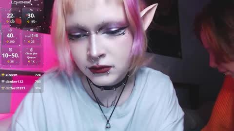 Nicole online show from November 2025 09:50:01 PM