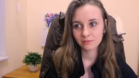 Nica online show from January 2025 03:33:01 PM