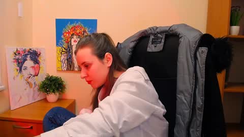 Nica online show from February 2025 03:43:01 PM