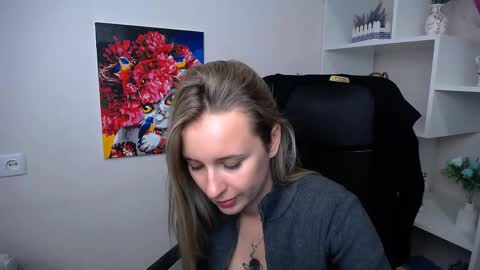Snapshot of _nicole_new chatting on May 2026 10:11:01 AM Nica online show from May 2026 10:11:01 AM