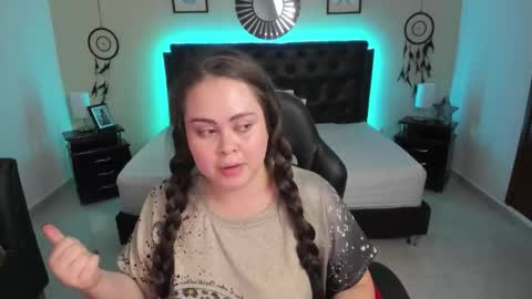 Snapshot of _oliviajoness chatting on September 2025 03:05:01 PM Olivia jones online show from September 2025 03:05:01 PM