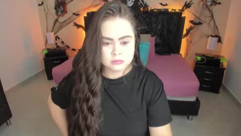 Snapshot of _oliviajoness chatting on October 2025 12:05:01 PM Olivia jones online show from October 2025 12:05:01 PM