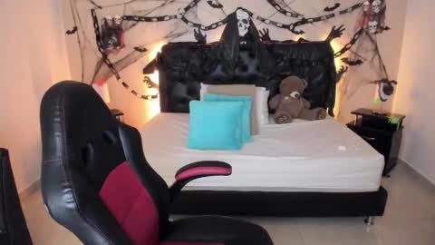 Snapshot of _oliviajoness chatting on October 2025 03:12:01 PM Olivia jones online show from October 2025 03:12:01 PM