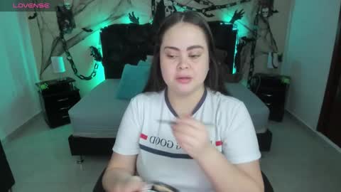 Snapshot of _oliviajoness chatting on October 2025 11:34:02 AM Olivia jones online show from October 2025 11:34:02 AM