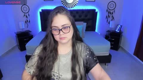 Snapshot of _oliviajoness chatting on November 2025 01:55:01 PM Olivia jones online show from November 2025 01:55:01 PM