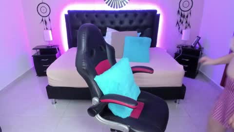 Snapshot of _oliviajoness chatting on November 2025 11:42:02 AM Olivia jones online show from November 2025 11:42:02 AM