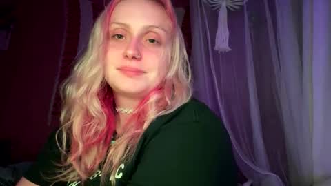 Snapshot of _peaceoutgirlscout_ chatting on September 2025 02:57:01 AM _peaceoutgirlscout_ online show from September 2025 02:57:01 AM