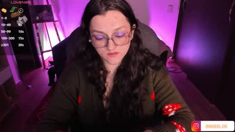 Snapshot of _peach__ chatting on January 2025 03:20:02 AM violeta ig online show from January 2025 03:20:02 AM