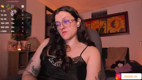 Snapshot of _peach__ chatting on February 2025 06:09:02 AM violeta ig online show from February 2025 06:09:02 AM