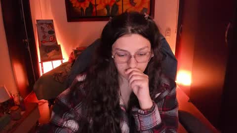 Snapshot of _peach__ chatting on September 2025 03:17:02 AM violeta ig online show from September 2025 03:17:02 AM