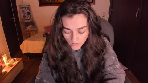 Snapshot of _peach__ chatting on October 2025 04:32:01 AM violeta ig online show from October 2025 04:32:01 AM