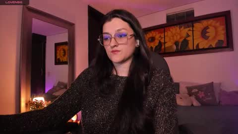 Snapshot of _peach__ chatting on November 2025 04:56:01 AM violeta ig online show from November 2025 04:56:01 AM