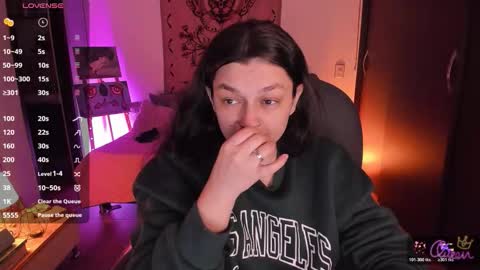 Snapshot of _peach__ chatting on February 2026 02:51:01 AM violeta ig online show from February 2026 02:51:01 AM