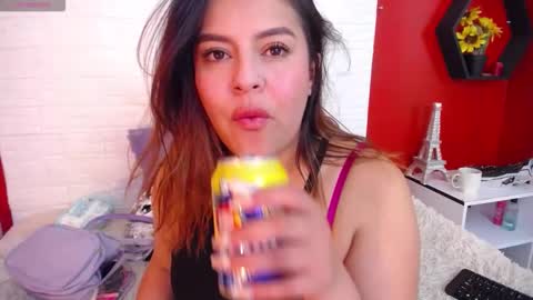 Snapshot of _poison_sweet chatting on October 2025 05:58:02 PM Laura online show from October 2025 05:58:02 PM