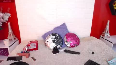 Snapshot of _poison_sweet chatting on October 2025 06:42:02 PM Laura online show from October 2025 06:42:02 PM