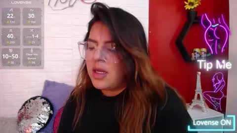 Snapshot of _poison_sweet chatting on December 2025 09:31:02 PM Laura online show from December 2025 09:31:02 PM