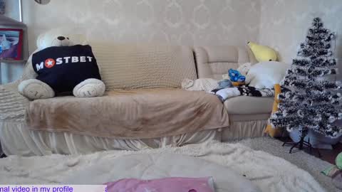 _pretty_fox_ online show from December 2024 08:10:02 AM