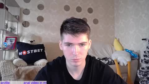 _pretty_fox_ online show from January 2025 07:03:01 AM