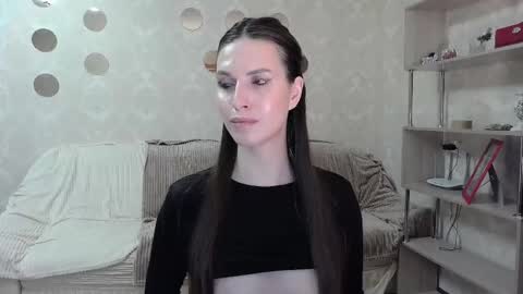 _pretty_fox_ online show from October 2025 04:51:02 PM