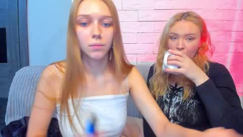 _prettybaby_ online show from December 2025 06:34:02 PM