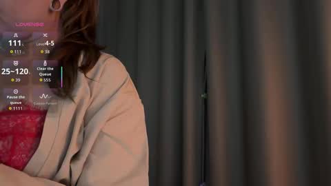 Snapshot of _private_person_ chatting on December 2025 02:25:02 PM HADLY today day-off see u online 0112 online show from December 2025 02:25:02 PM