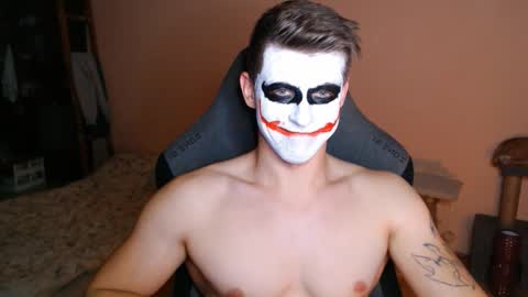 Vampire online show from October 2025 10:58:02 PM