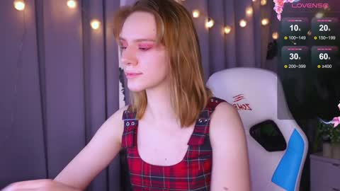 Snapshot of _ramona__ chatting on December 2024 09:22:02 AM im Amy online show from December 2024 09:22:02 AM