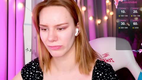 Snapshot of _ramona__ chatting on January 2025 09:27:01 AM im Amy online show from January 2025 09:27:01 AM