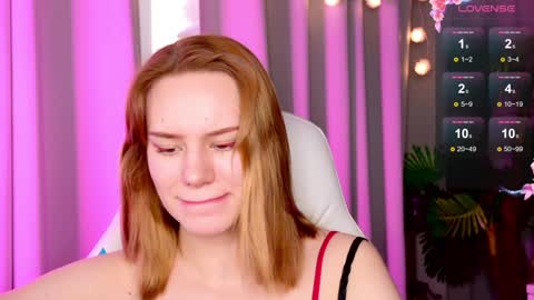 Snapshot of _ramona__ chatting on January 2025 09:30:02 AM im Amy online show from January 2025 09:30:02 AM