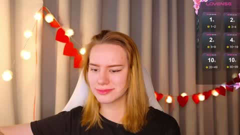 Snapshot of _ramona__ chatting on February 2025 06:12:01 AM im Amy online show from February 2025 06:12:01 AM