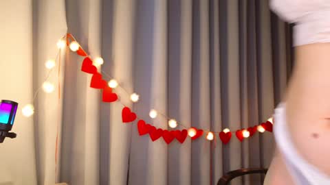 Snapshot of _ramona__ chatting on February 2025 12:39:02 PM im Amy online show from February 2025 12:39:02 PM