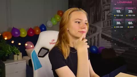 Snapshot of _ramona__ chatting on September 2025 06:15:02 AM im Amy online show from September 2025 06:15:02 AM