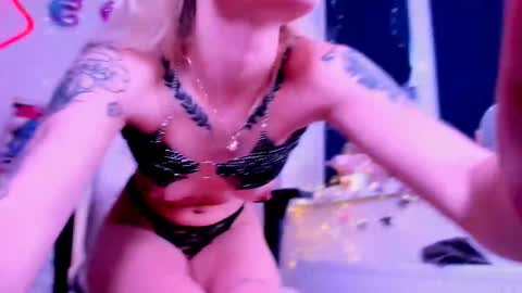 Snapshot of _ravena chatting on February 2025 02:02:01 PM _ravena online show from February 2025 02:02:01 PM