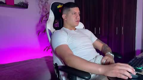 Roberto online show from October 2025 10:36:01 AM