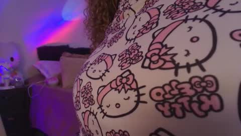 Snapshot of _rose_smith chatting on November 2025 01:06:02 AM _rose_smith online show from November 2025 01:06:02 AM