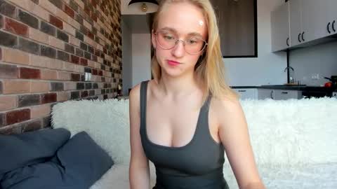 Snapshot of _ruby_kim chatting on November 2025 09:45:01 AM Ruby online show from November 2025 09:45:01 AM