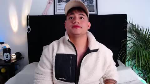 Sam online show from November 2025 07:05:02 PM