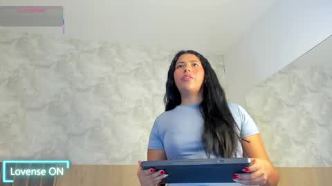 _samantagomez online show from May 2026 12:02:02 PM