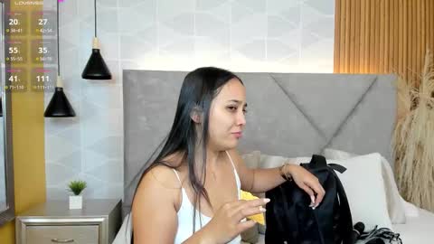 Snapshot of _sammy_fit chatting on November 2025 01:00:02 PM Antonella online show from November 2025 01:00:02 PM