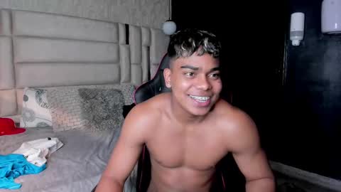 _sammy_ice online show from March 2025 06:10:01 AM