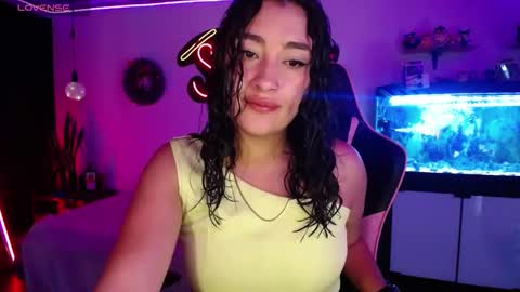 Snapshot of _santalove_ chatting on December 2024 06:31:02 PM SantaLove online show from December 2024 06:31:02 PM