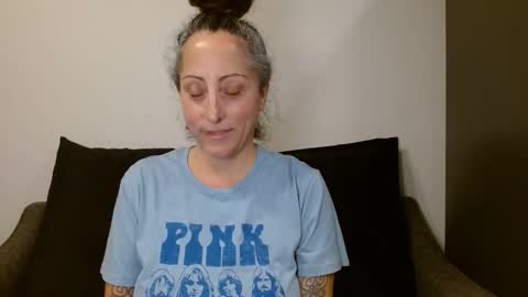 Sara Lynn online show from March 2026 05:01:02 AM