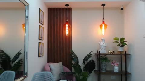 Sassy Girl online show from January 2025 06:48:01 PM