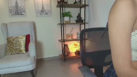 Sassy Girl online show from April 2026 06:27:02 PM