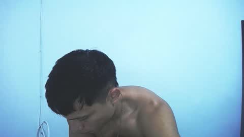 Juan Pablo-independent model online show from December 2025 03:55:01 AM