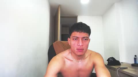 Juan Pablo-independent model online show from March 2026 06:03:01 PM