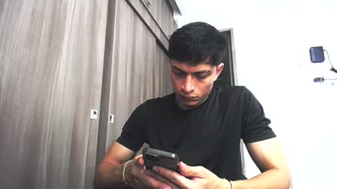 Juan Pablo-independent model online show from May 2026 11:17:02 PM