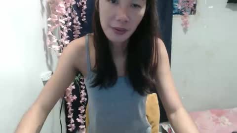 _shanexx online show from April 2026 12:25:01 PM