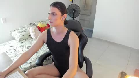 Snapshot of _shantallskinny_ chatting on May 2026 12:39:02 AM Shantall online show from May 2026 12:39:02 AM